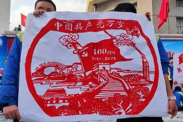 很多妈妈心疼自己的女儿,外婆要不要帮女儿带孩子?-你问我答,解答各种疑问